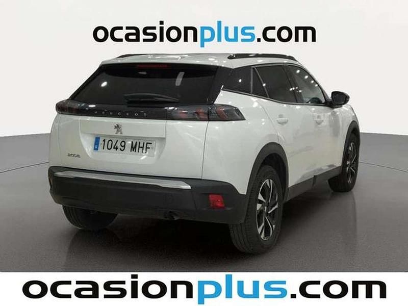 Usado Peugeot 2008 Allure 101 CV (74 kW) 2023 Blanco SUV