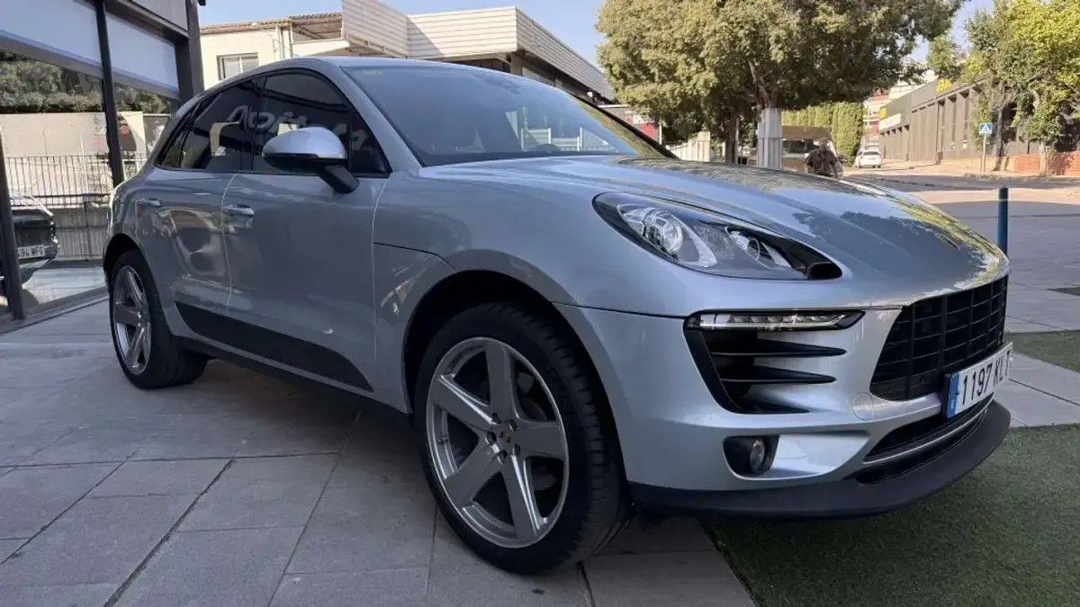 Usado Porsche Macan 252 CV (185 kW) 2018 Plateado SUV