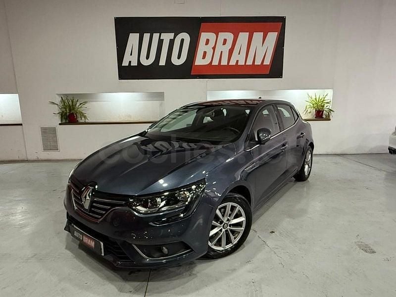 Usado Renault Mégane IV Intens 110 CV (80 kW) 2017 Azul Berlina