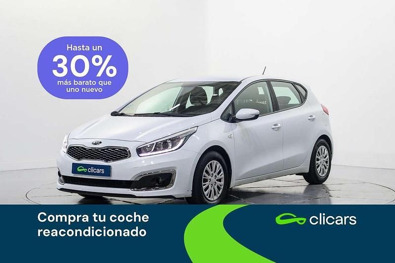 Blanco Usado 2017 Kia Ceed GT Plus Utilitario | 9890 € (Buen precio) - Imagen 1/4