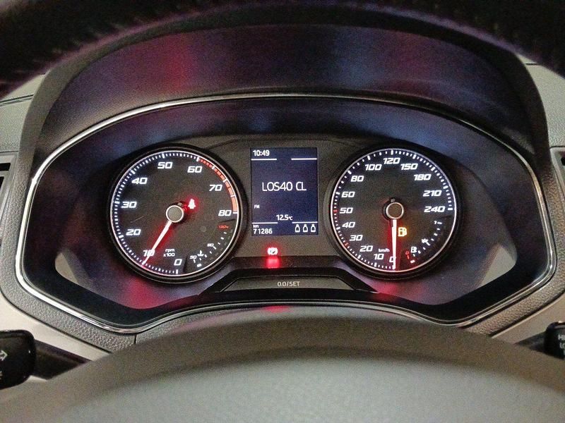 Usado Seat Ibiza Style 75 CV (55 kW) 2018 Blanco Berlina