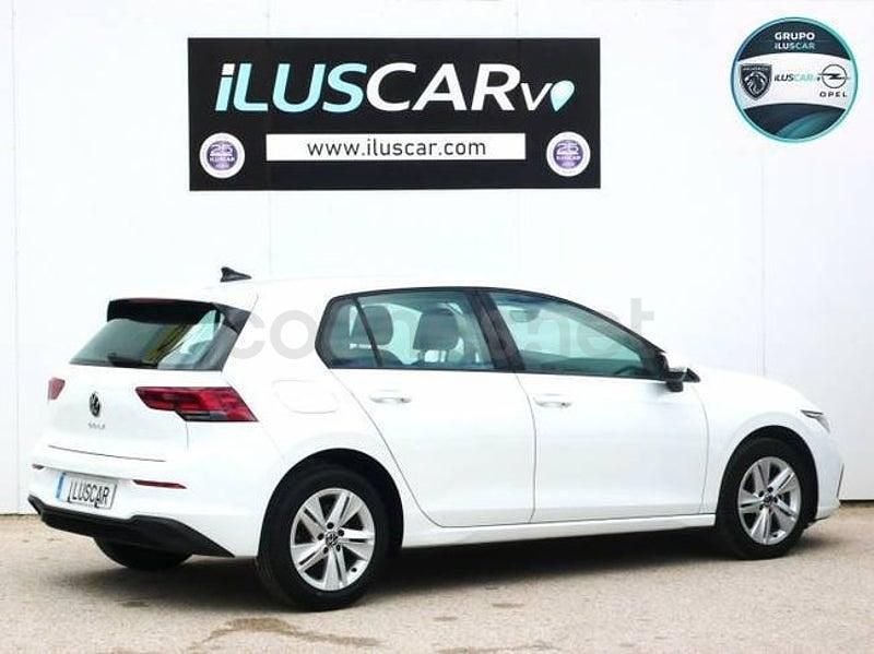 Usado VW Golf VIII Life 116 CV (85 kW) 2022 Blanco Berlina