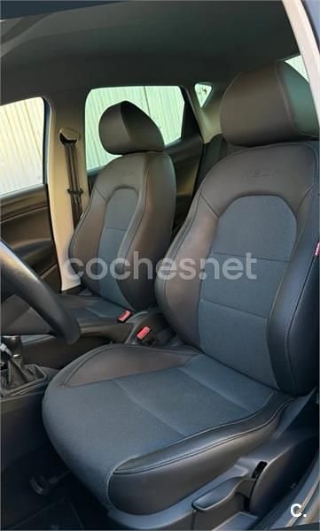 Usado Seat Ibiza ST I-Tech 105 CV (77 kW) 2014 Gris / plata Familiar
