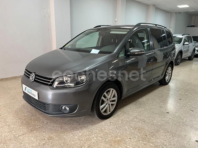 Gris / plata Usado 2013 VW Touran Edition Monovolumen | 12.500 € (Un poco caro) - Imagen 1/4
