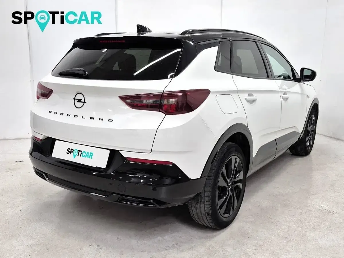 Usado Opel Grandland X GS Line 130 CV (95 kW) 2022 Blanco SUV