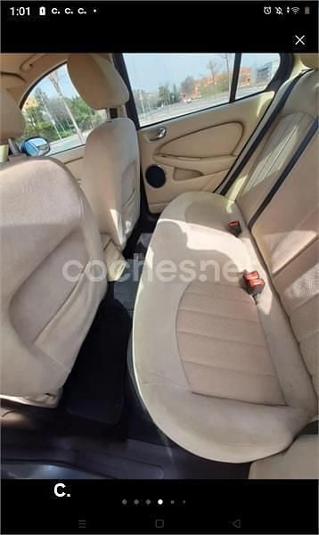 Usado Jaguar X-type Classic 130 CV (95 kW) 2005 Gris / plata Berlina
