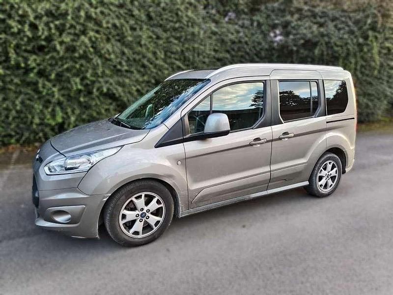 Usado Ford Tourneo Connect Titanium 95 CV (69 kW) 2018 Beige Monovolumen