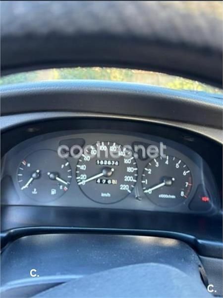 Usado Chevrolet Lanos SE 75 CV (55 kW) 2001 Gris / plata Berlina