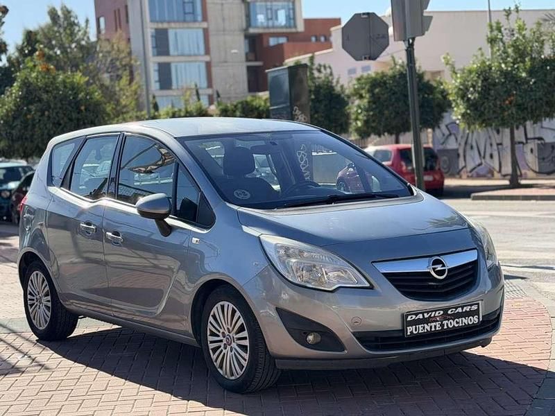 Gris Usado 2013 Opel Meriva Selective Monovolumen | 5500 € (Precio justo) - Imagen 1/4