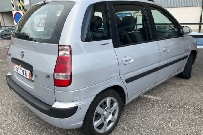 Usado Hyundai Matrix GLS 110 CV (80 kW) 2006 Monovolumen