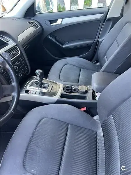 Usado Audi A4 143 CV (105 kW) 2010 Gris / plata Familiar