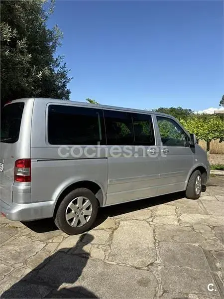 Usado VW Multivan Highline 174 CV (127 kW) 2005 Gris / plata Monovolumen