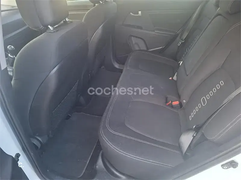 Usado Kia Sportage 135 CV (99 kW) 2012 Blanco SUV