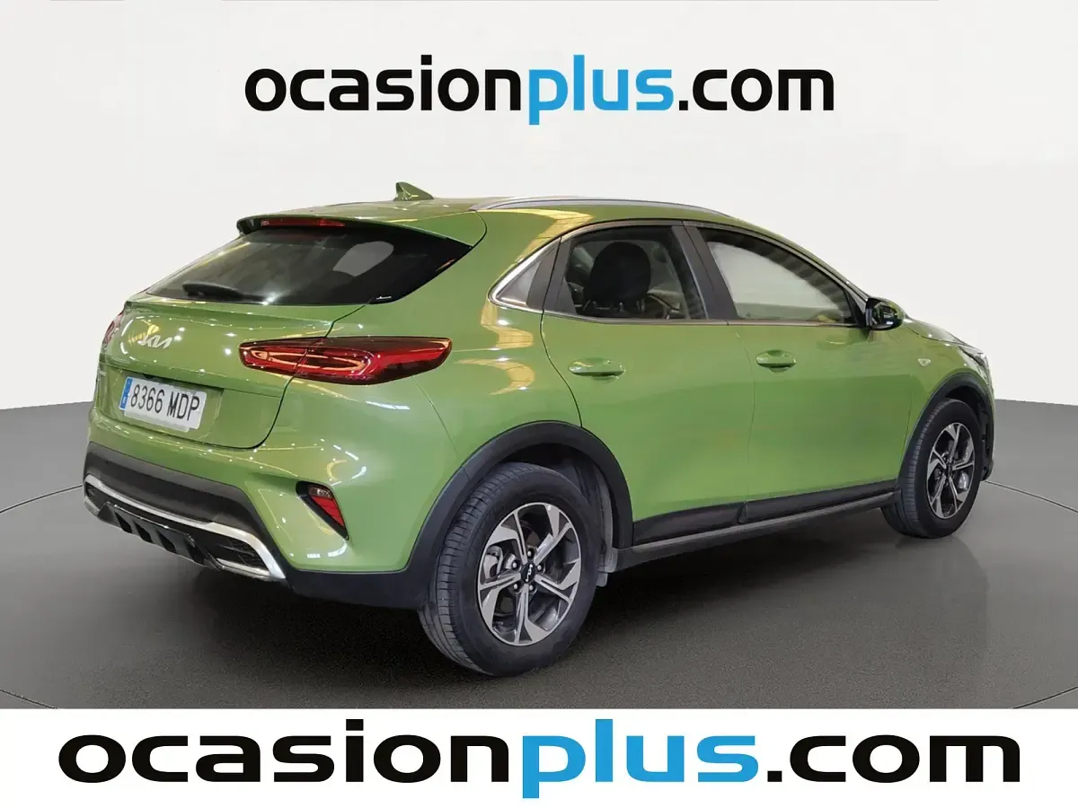 Usado Kia XCeed 120 CV (88 kW) 2023 Verde SUV