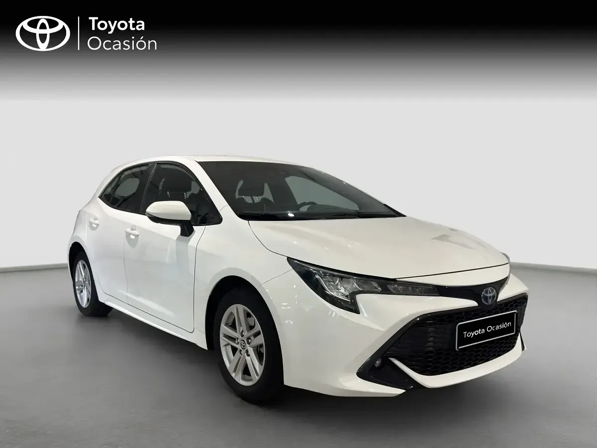 Usado Toyota Corolla Active 122 CV (89 kW) 2022 Blanco Berlina