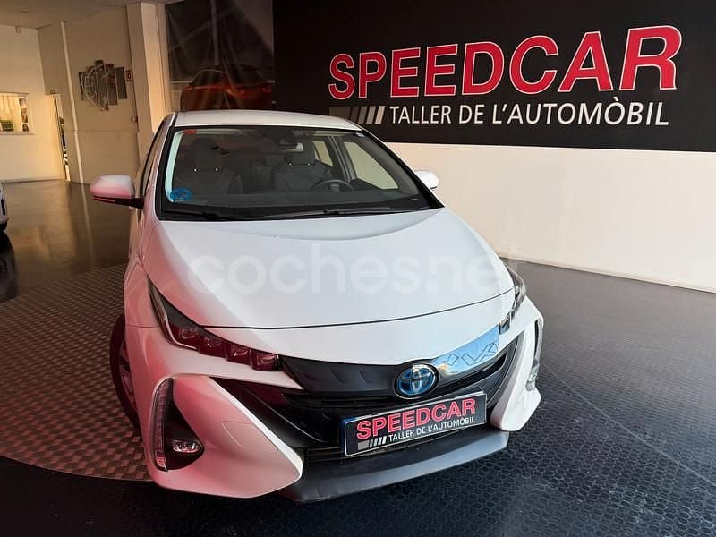 Blanco Usado 2021 Toyota Prius Advance Berlina | 22.900 € (Precio justo) - Imagen 1/4