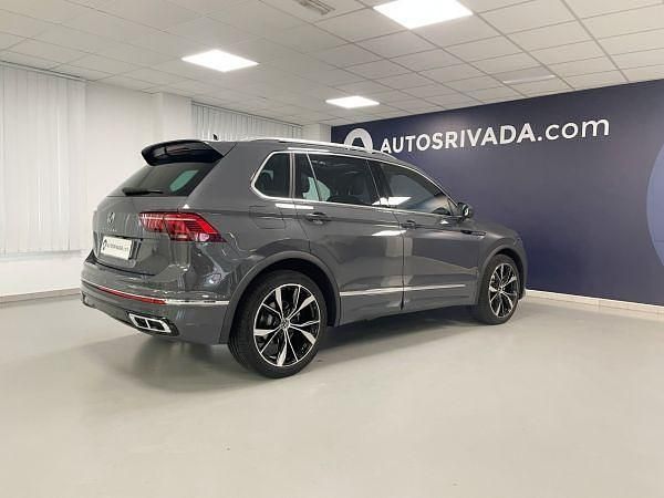 Usado VW Tiguan R-line 150 CV (110 kW) 2022 Gris delfín (metalizado) SUV