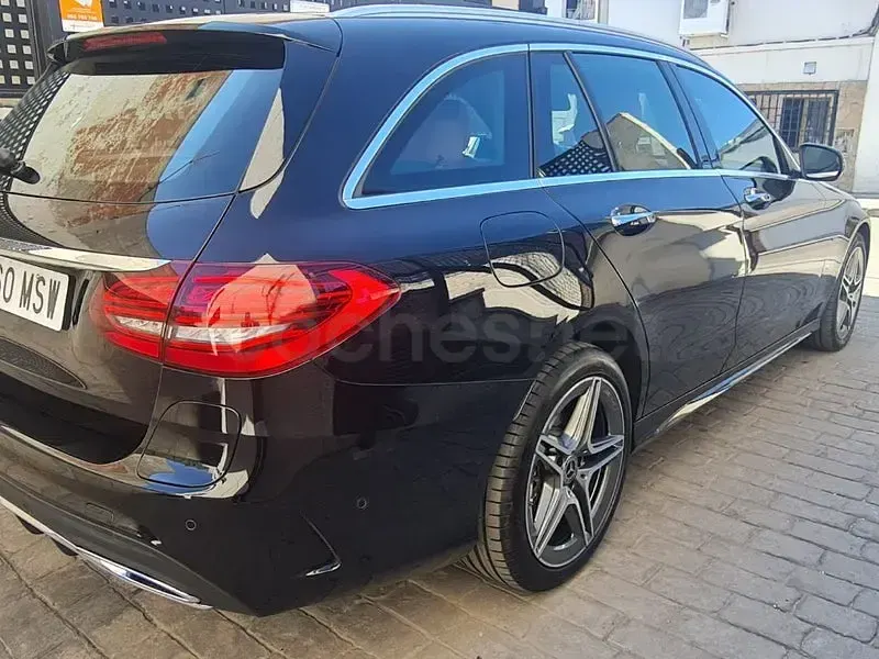Usado Mercedes C300e 306 CV (225 kW) 2020 Negro Familiar