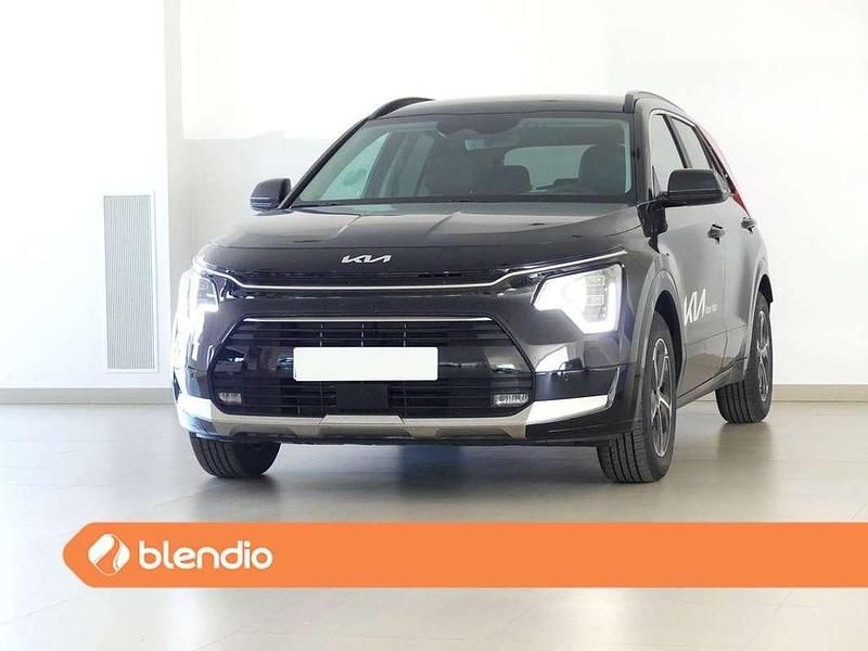 Negro Usado 2024 Kia Niro SUV | 24.312 € (Precio justo) - Imagen 1/4