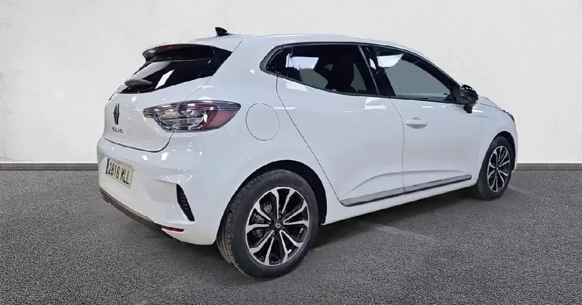 Usado Renault Clio Techno 100 CV (73 kW) 2023 Utilitario