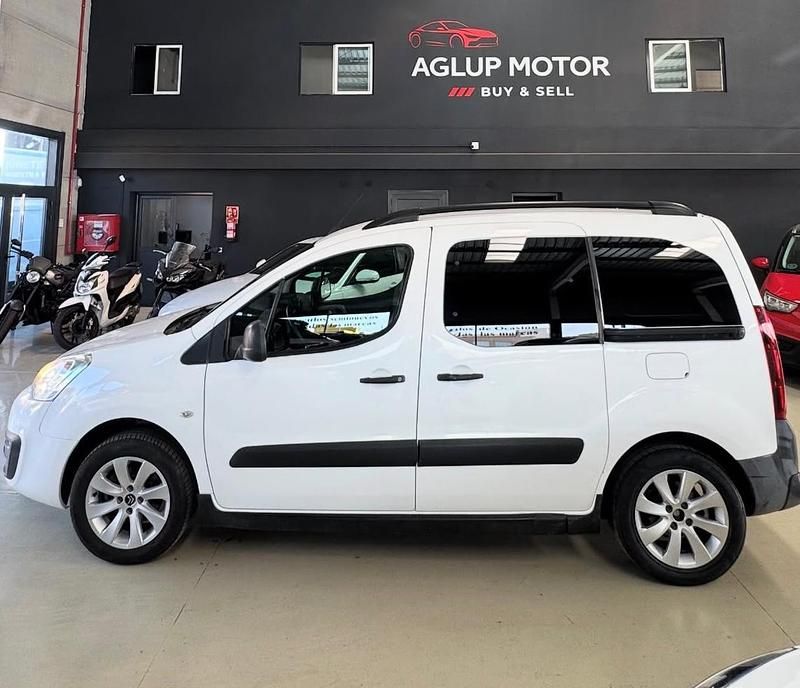 Usado Citroën Berlingo PureTech 110 CV (80 kW) 2017 Blanco Monovolumen