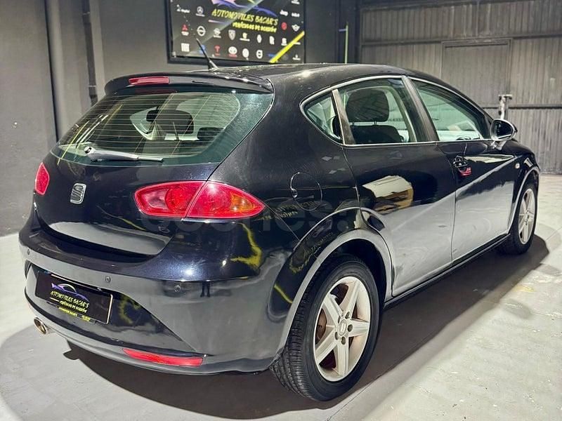 Käytetty Seat Leon Copa 90 HP (66 kW) 2012 Musta Sedan