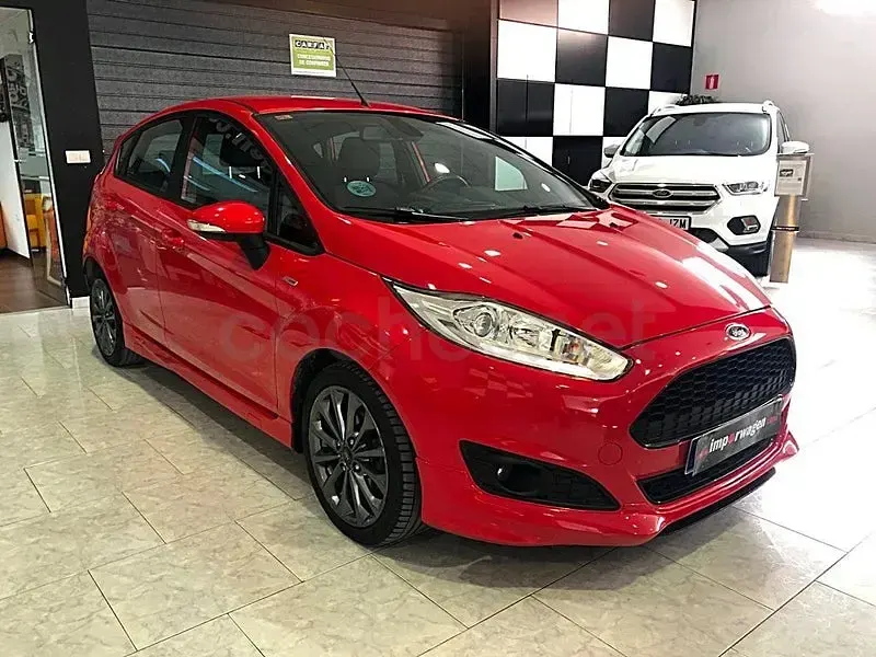 Usado Ford Fiesta ST-Line 100 CV (73 kW) 2017 Rojo Utilitario