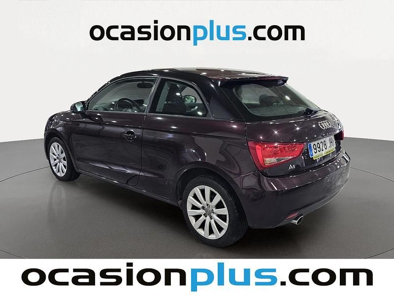 Usado Audi A1 90 CV (66 kW) 2014 Violeta Utilitario