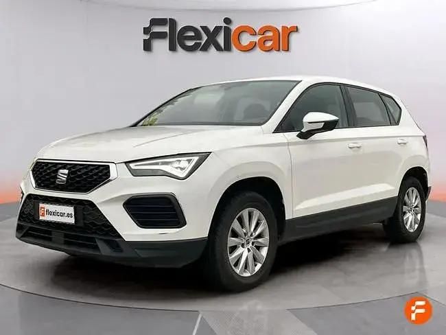Begagnad Seat Ateca Reference 110 HK (80 kW) 2023 Vit SUV