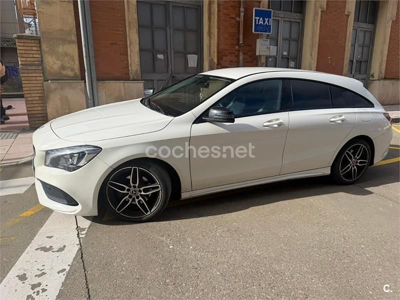 Usado Mercedes CLA200 Shooting Brake 136 CV (100 kW) 2018 Blanco Familiar