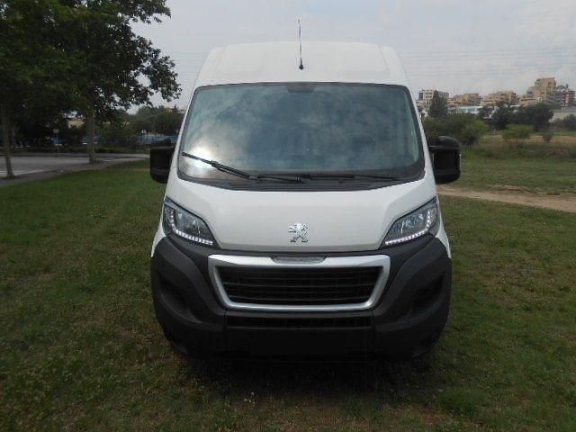 Usado Peugeot Boxer S 140 CV (102 kW) 2021 Blanco Van