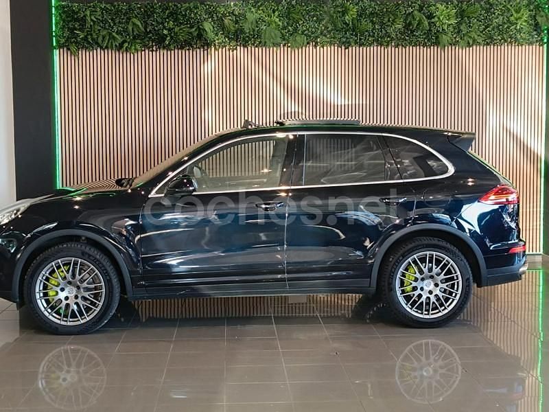Usado Porsche Cayenne S E-Hybrid 416 CV (305 kW) 2015 Negro SUV