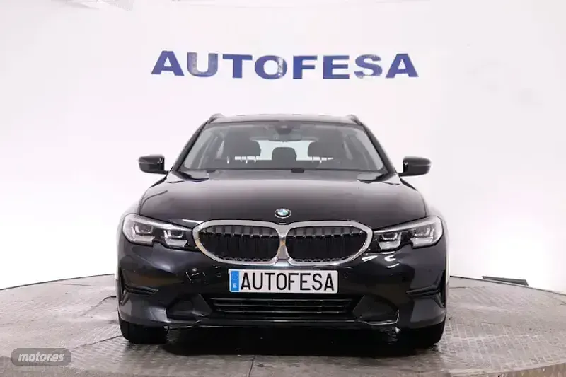 Usado BMW 320 190 CV (139 kW) 2021 Negro Familiar