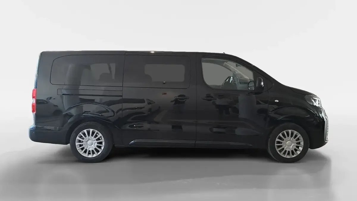 Nuevo Toyota Proace Verso Active 180 CV (132 kW) 2026 Negro Familiar