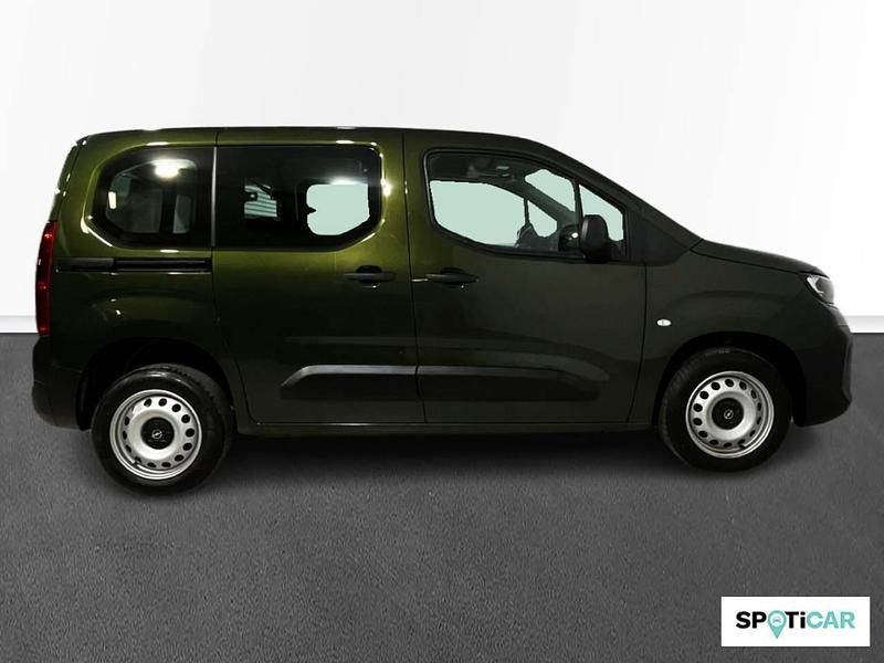 Usado Opel Combo S 100 CV (73 kW) 2025 Verde Familiar
