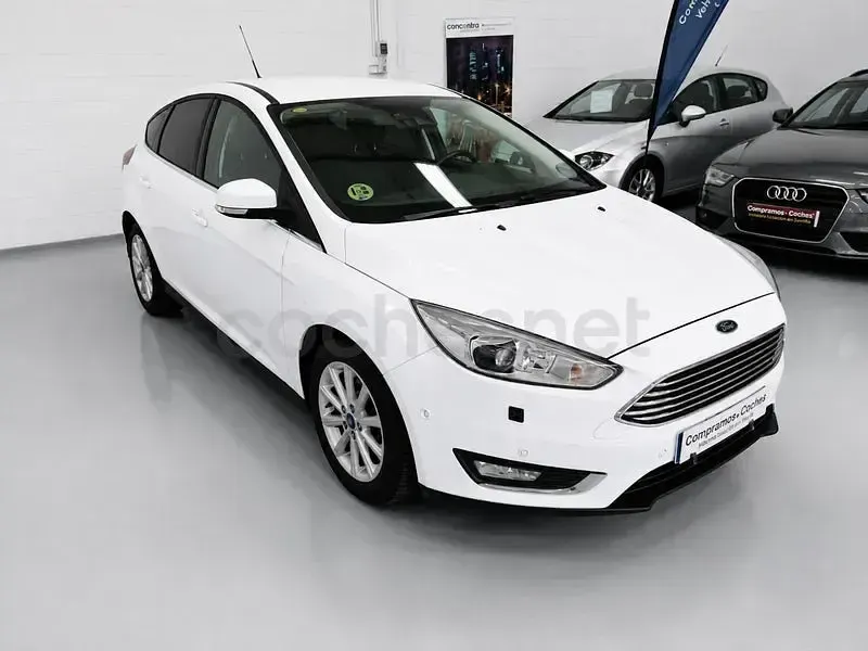 Usado Ford Focus Titanium 115 CV (84 kW) 2015 Blanco Berlina