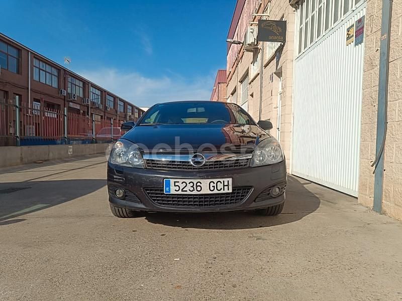 Negro Usado 2008 Opel Astra GTC Sport Berlina | 2200 € (Super precio) - Imagen 1/4