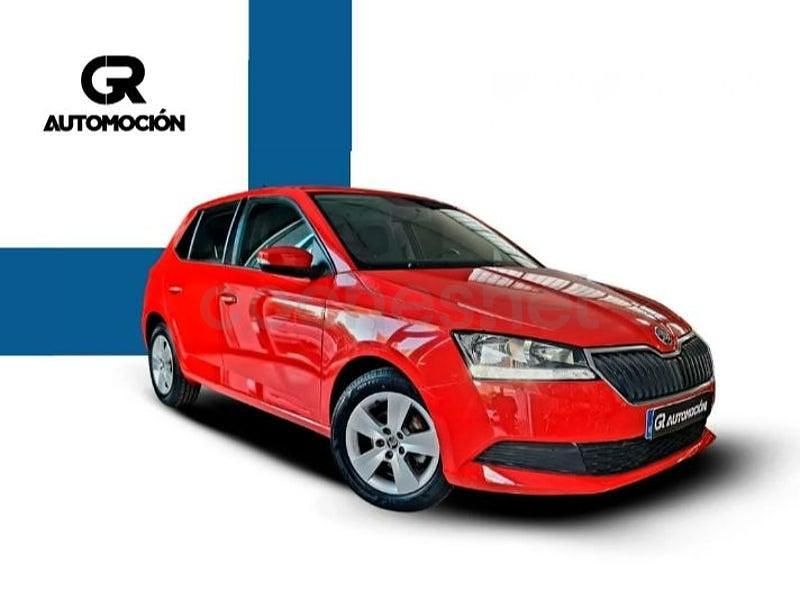 Usado Skoda Fabia Ambition 95 CV (69 kW) 2021 Rojo Berlina