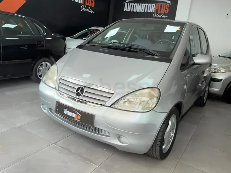 Usado Mercedes A170 Elegance 95 CV (69 kW) 2001 Gris / plata Utilitario