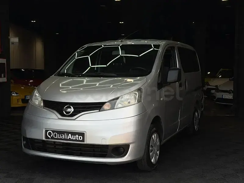 Usado Nissan NV200 Comfort 90 CV (66 kW) 2013 Gris / plata Monovolumen
