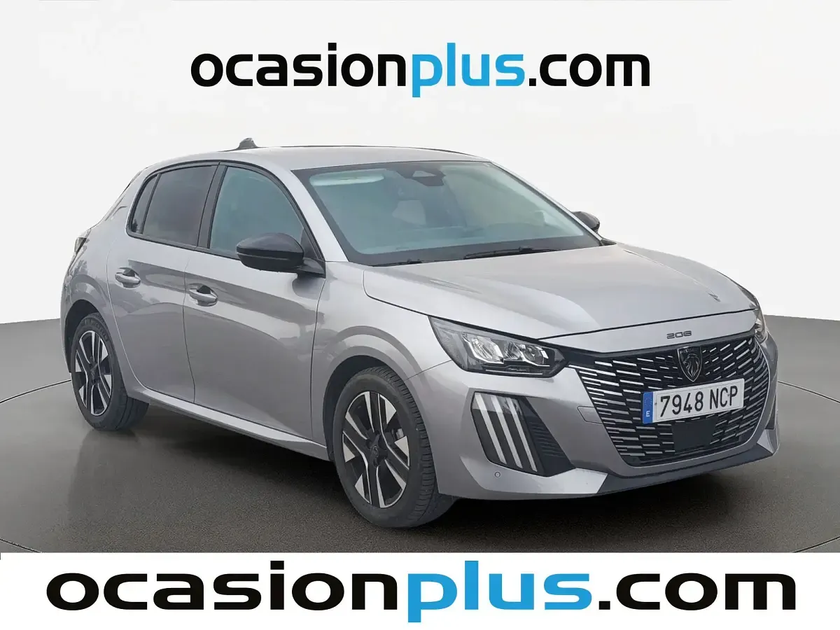 Usado Peugeot 208 Allure 102 CV (75 kW) 2025 Gris Utilitario