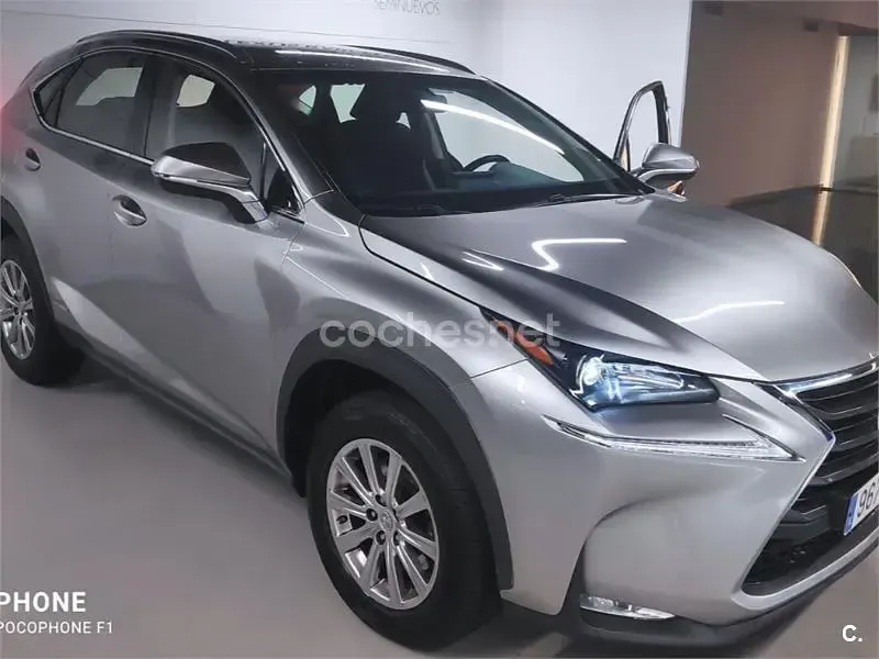 Usado Lexus NX300h 197 CV (144 kW) 2016 Gris / plata SUV