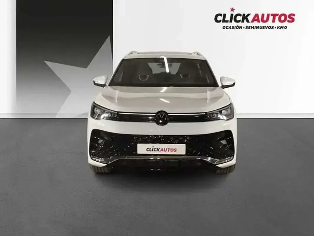 Usado VW Tiguan R-line 151 CV (111 kW) 2025 Blanco SUV