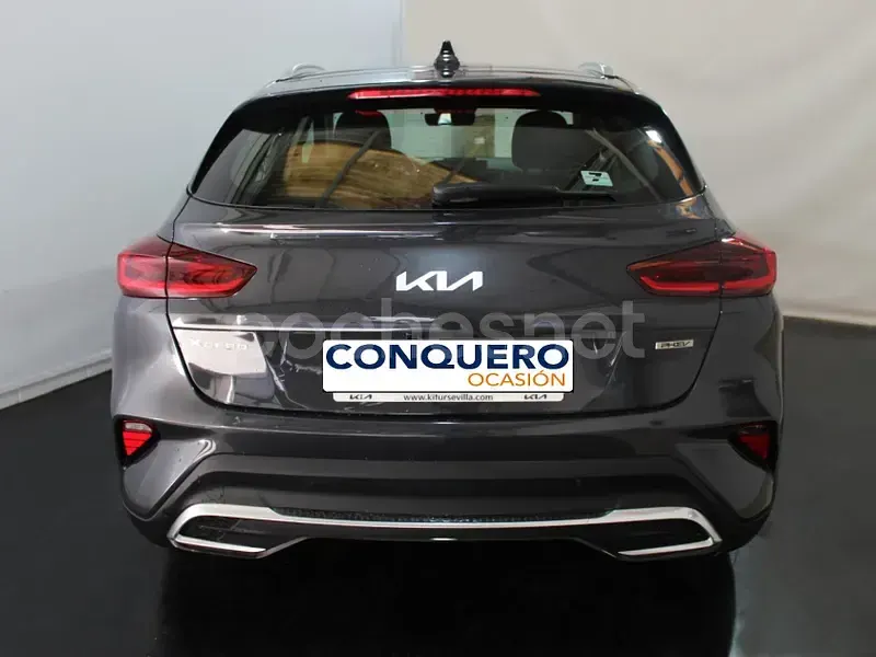 Usado Kia XCeed 141 CV (103 kW) 2024 Gris / plata SUV