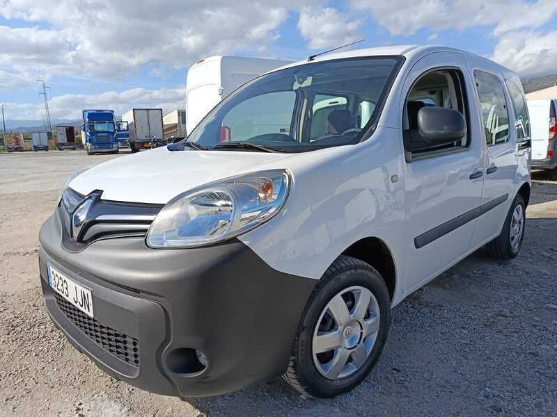 Blanco Usado 2015 Renault Kangoo Monovolumen | 7500 € (Precio justo) - Imagen 1/4