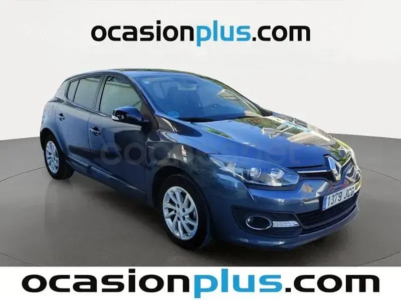 Usado Renault Mégane LIMITED 115 CV (84 kW) 2015 Gris / plata Berlina