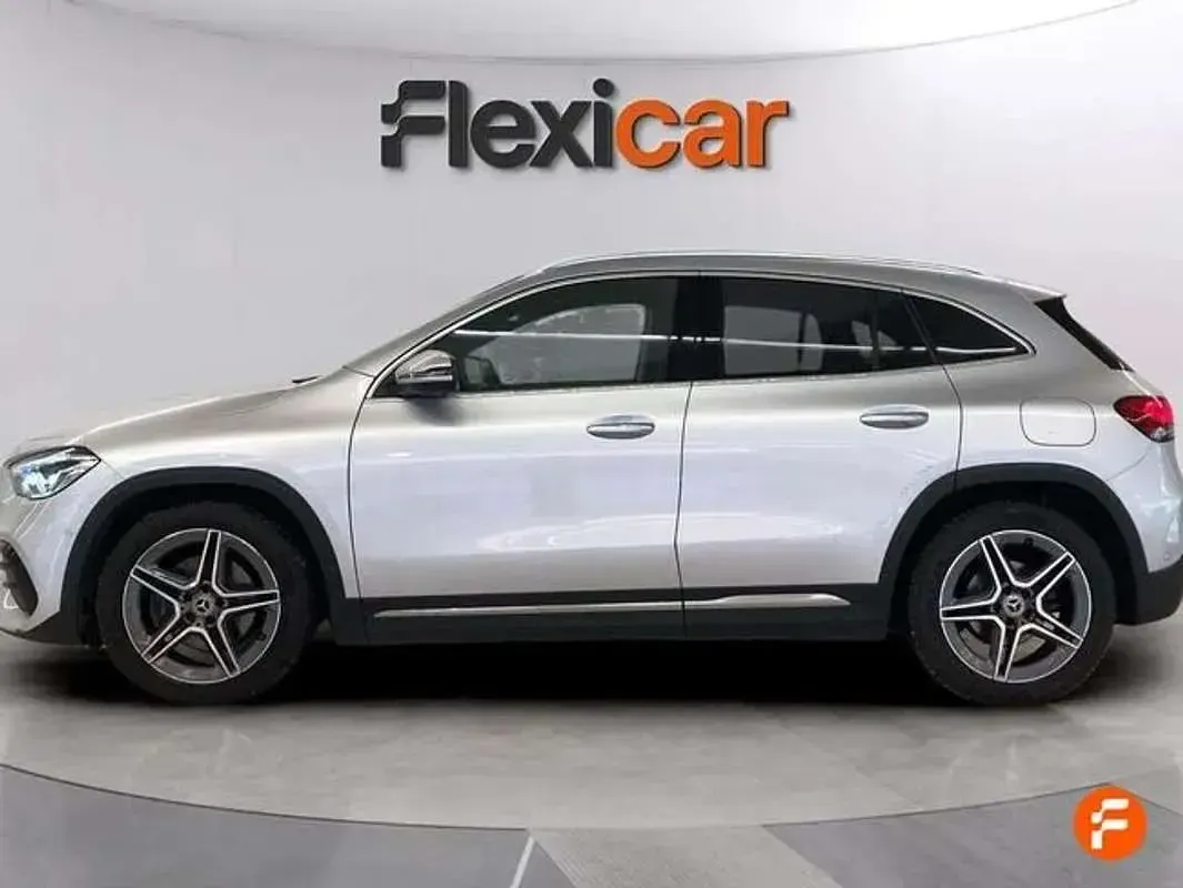 Usado Mercedes GLA200 150 CV (110 kW) 2021 Gris SUV