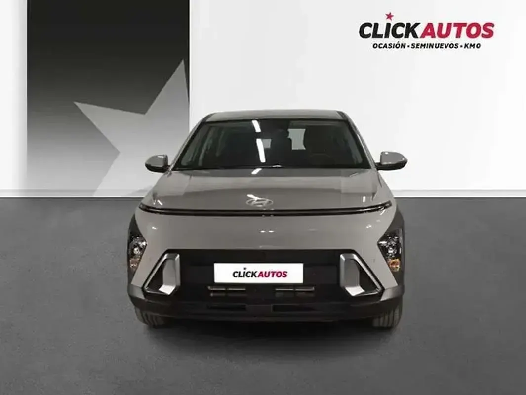 Usado Hyundai Kona 141 CV (103 kW) 2025 Gris SUV