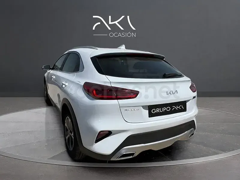 Usado Kia XCeed 141 CV (103 kW) 2022 Blanco SUV
