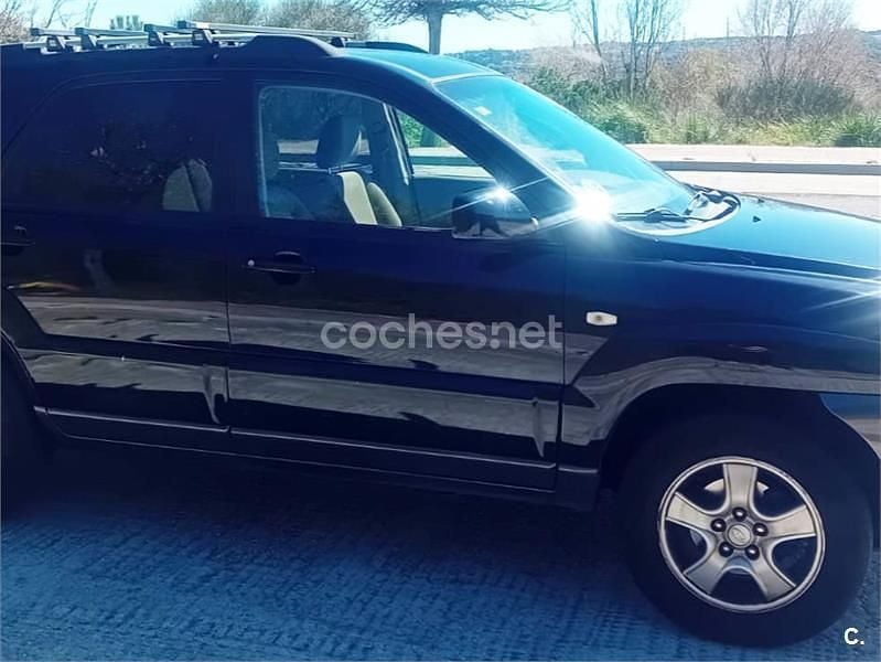Usado Kia Sportage LX 112 CV (82 kW) 2006 Negro SUV